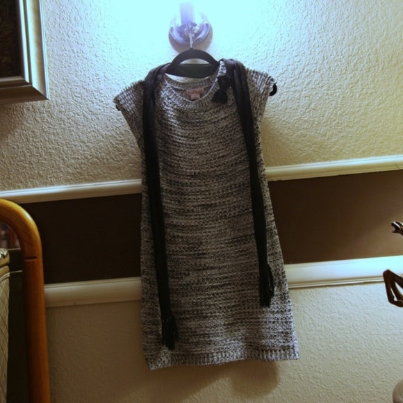 cute knit dress w/ bow - Picture 1 of 2